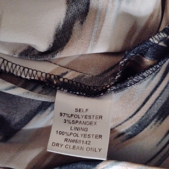 Silky Form Fitted Pin Up Vibe. Blues, Cream &  Browns. London Times Halter Dress - Picture 12 of 13